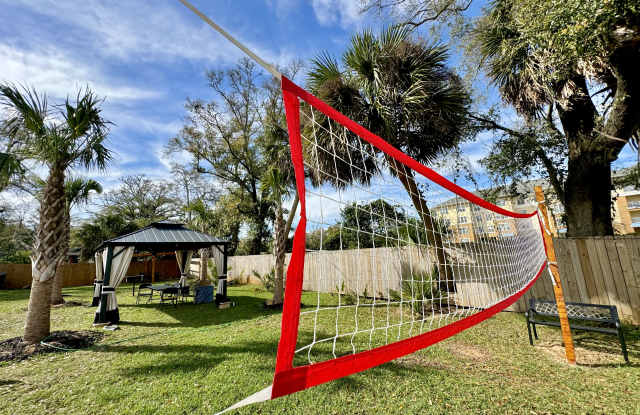 1812 W Gadsden St photos photos