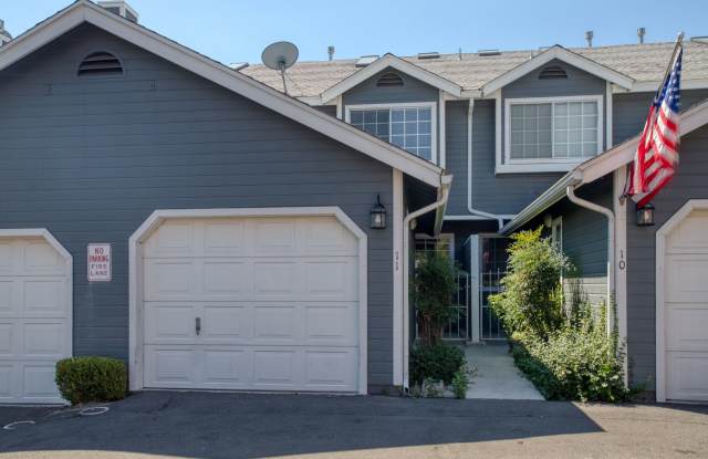 One car garage Townhouse photos photos