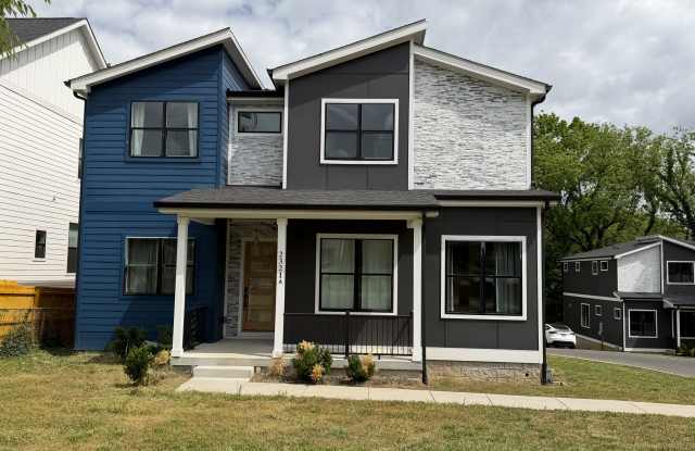 2321 Carter Avenue Gallery 2