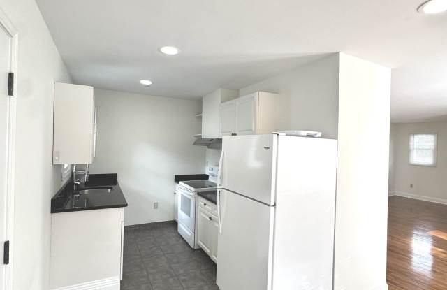 93 New Canaan Avenue Gallery 2