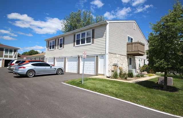 1042 HAMPTON HARBOR Gallery 2