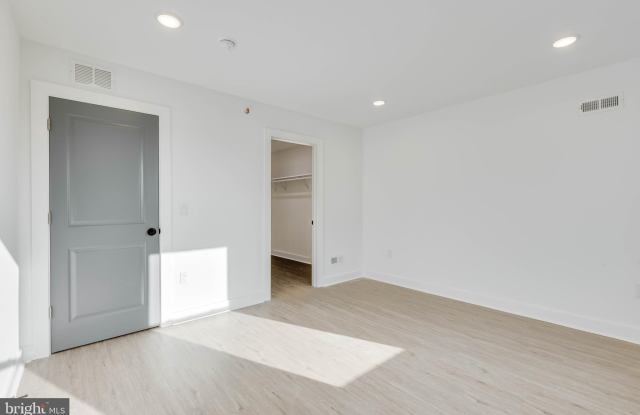 2318 N SYDENHAM STREET photos photos
