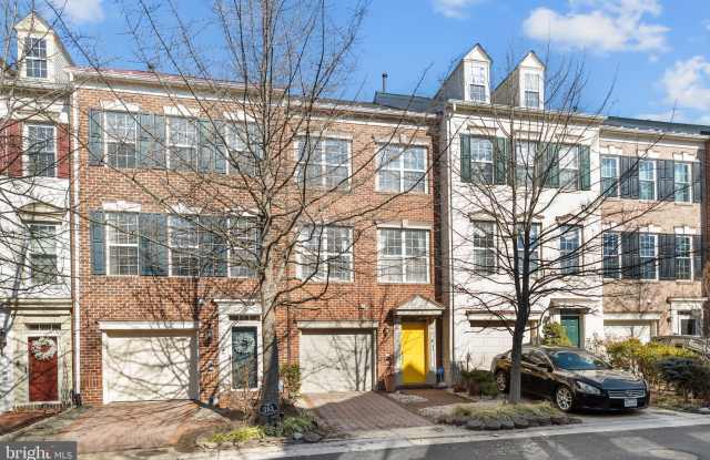 381 LIVERMORE Lane photos photos