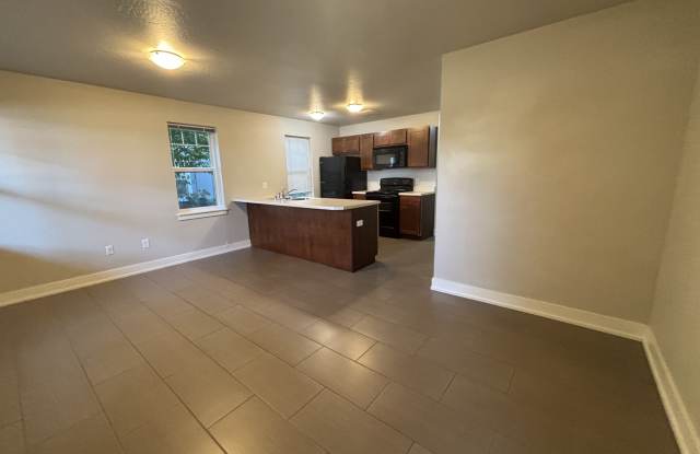 1745 S. 3rd St. W.Apt. 102 Gallery 3