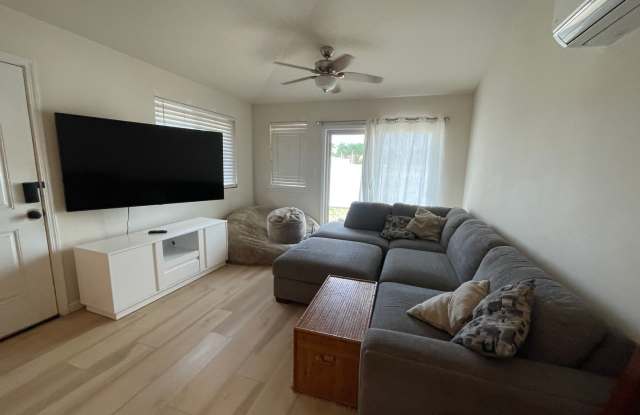 Fully Furnished 3 Bedroom/2 Bathroom photos photos