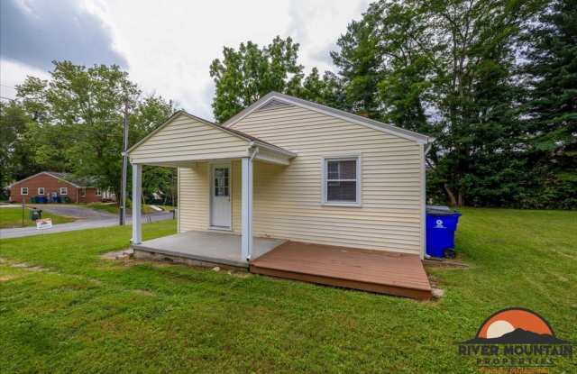 Convenient Blacksburg Duplex Close to VT Gallery 4