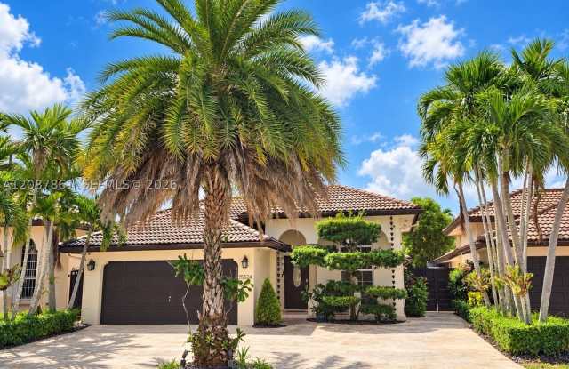 15524 SW 35th Ter Gallery 1