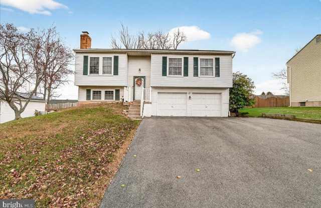 25109 CHIMNEY HOUSE Court Gallery 1