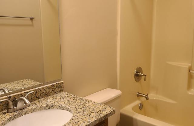 Ashley Manor Townhomes Gallery 4