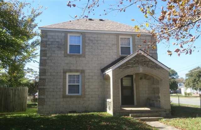 1521 Rolfe Place photos photos