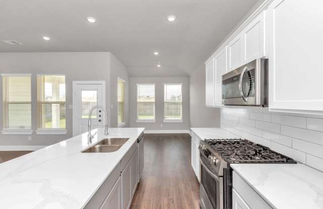 The Linden – Modern Comfort Meets Resort-Style Living photos photos