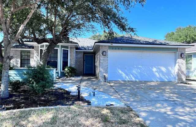 2200 Spring Park Drive Gallery 3