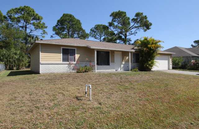 567 NW Australian Road NW Gallery 2