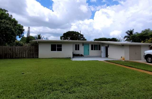 3/2 with pool and outside photos photos