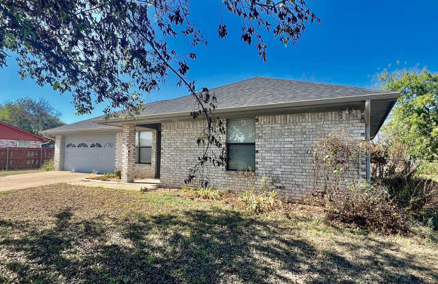 NEW RENTAL 3/2/2 Brick Home Gallery 3
