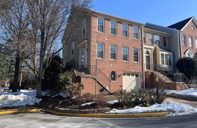 Rarely available end-unit townhome in the heart of Tysons! photos photos