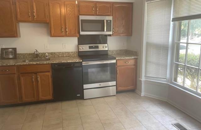 5405 NEW LONDON PARK DR Gallery 2