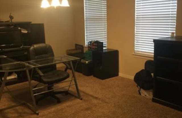 4031 Matson Manor Gallery 2