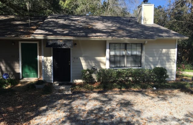 1816 High Ct - 1816 High Court, Tallahassee, FL 32304