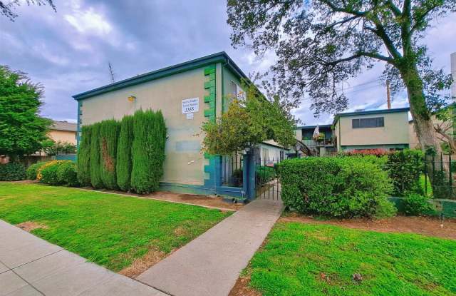 3355 E Sierra Madre Ave photos photos