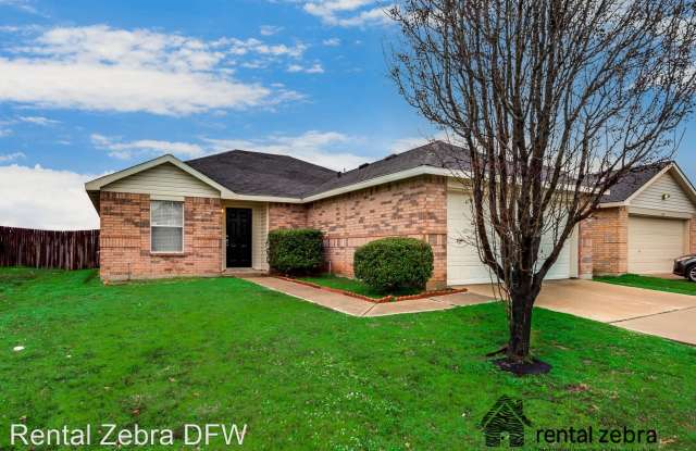 1345 Castle Ridge Rd - 1345 Castle Ridge Road, Fort Worth, TX 76140