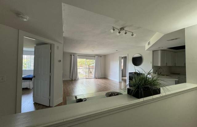 4155 N Haverhill Rd photos photos
