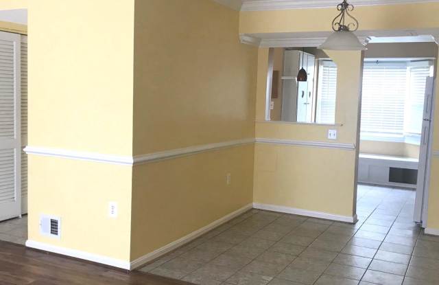 8161 COMMUNITY DRIVE Gallery 4