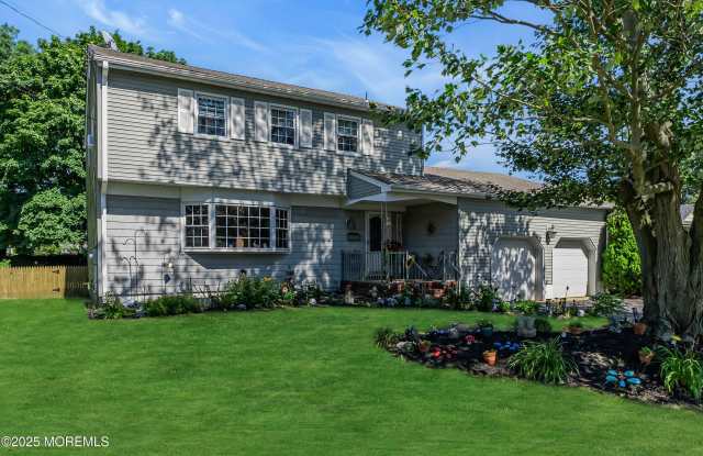 6 Monroe Street photos photos