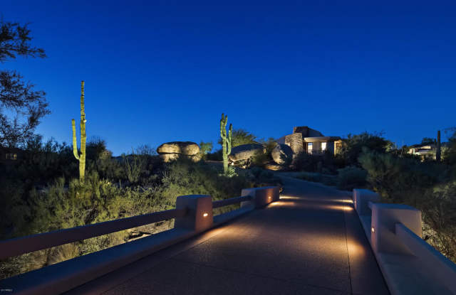 7450 E ARROYO HONDO Road Gallery 3