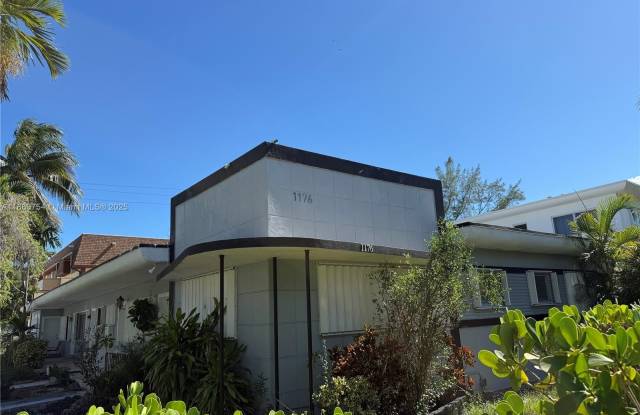 1176 Marseille Dr photos photos