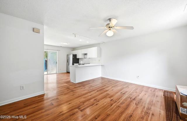 118 Avondale Avenue Gallery 2