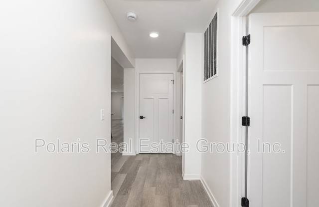 4129 Cornelius Ave Gallery 4