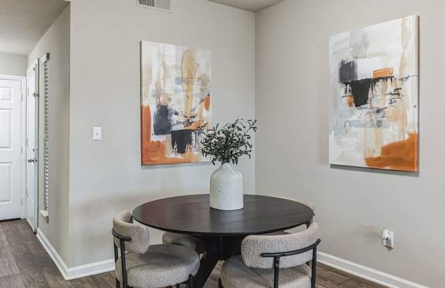 Harrison Grande Gallery 3