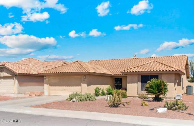 9814 W MENADOTA Drive photos photos