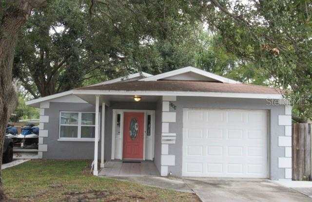 6381 81ST AVENUE N Gallery 2