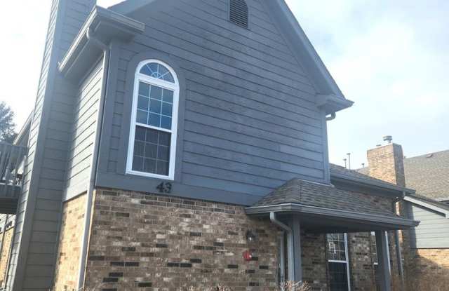 43 Foxcroft Boulevard unit: 135 photos photos