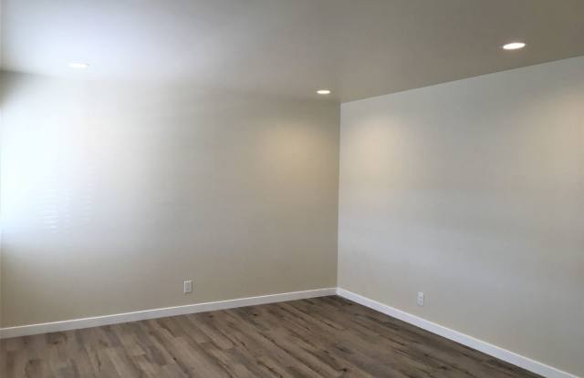 3255 Pearl Ln Gallery 4