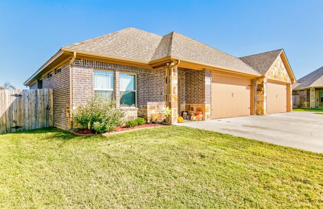 4908 Opal Court - 4908 Opal Court, Granbury, TX 76049