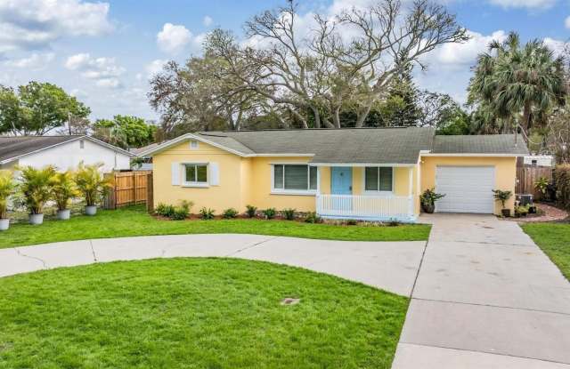 14704 SUNSET Drive Gallery 1