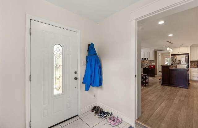 2120 MURDOCK Boulevard Gallery 2