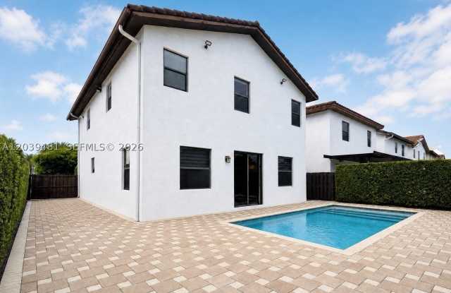 8605 NW 102nd Ct Gallery 4