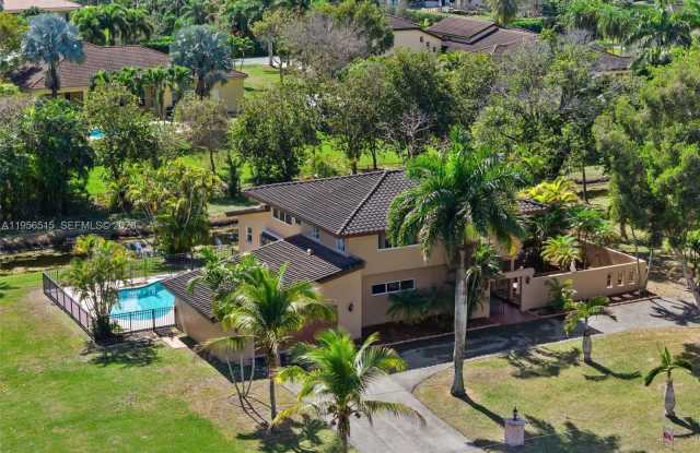 11400 NW 19th St photos photos