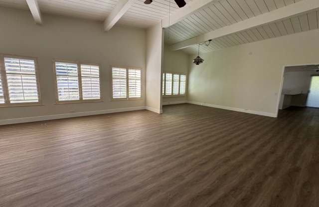 Spacious 4Bed/3Bath Home With 3 Car Garage Available Now! Gallery 4