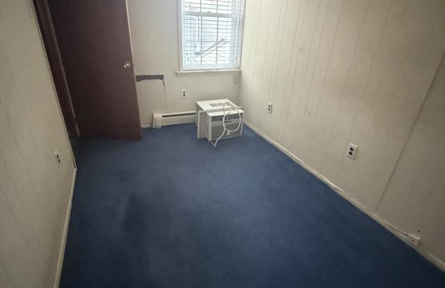 3065 Edgemont St. Gallery 3