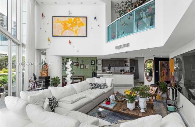 2127 Brickell Ave Gallery 2