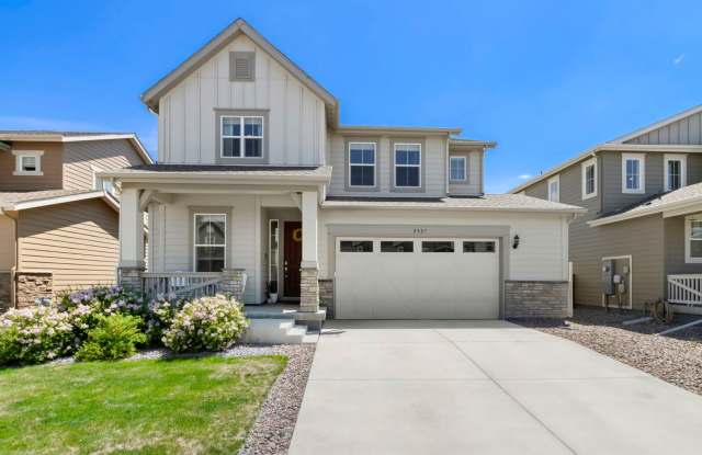 Stunner in North-East Fort Collins with 4-Bedrooms, 2.5 Bathrooms, and 2-Car Garage photos photos