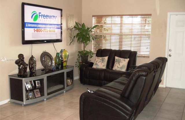 10952 SW 182nd Ln Gallery 3