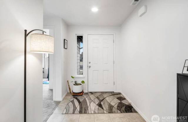 Home For Rent Gallery 3