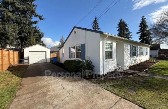 1103 W St photos photos