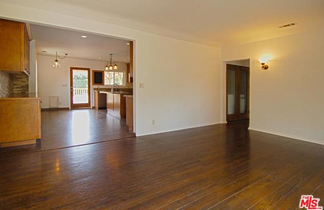 3032 GLENHURST Avenue Gallery 3